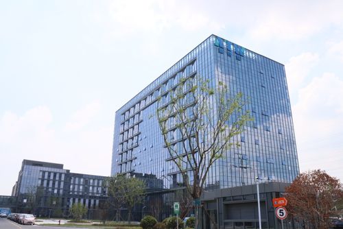 无锡追 风 逐 日 ,打造新能源装备之都